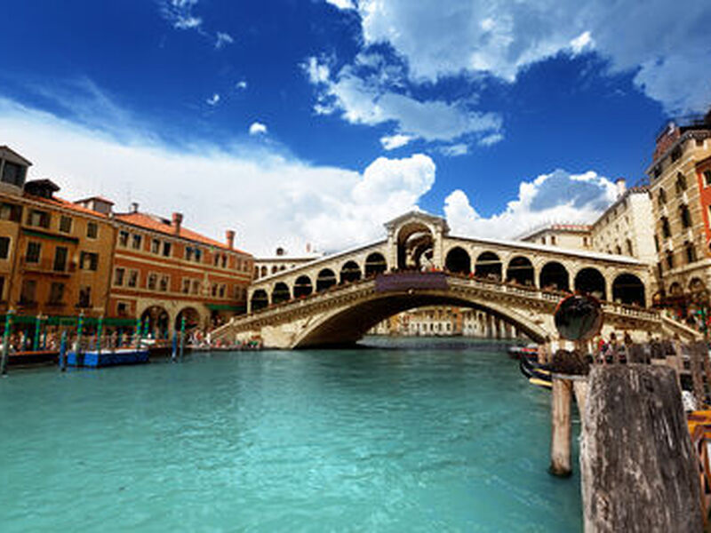 Otobüs İle Büyük İtalya ve Yunanistan Masalı (Ekstra Turlar ve Çevre Gezileri Dahil) İzmir Hareketli