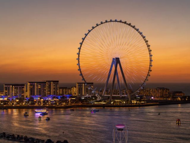 DUBAİ TURU Ajet ile 4 gece + Vize de dahil