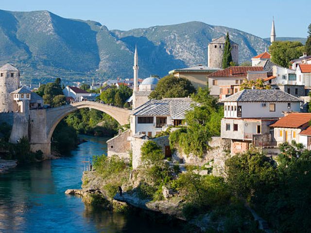 FIRSAT VİZESİZ BAŞTAN BAŞA BALKANLAR A Jet Havayolları ile Vizesiz / Her Pazar Kesin Hareket / Seyahat Sağlık Sigortası Hediye