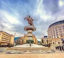 Balkan Güzelleri Ajet Havayolları ile Kosova Makedonya Turu